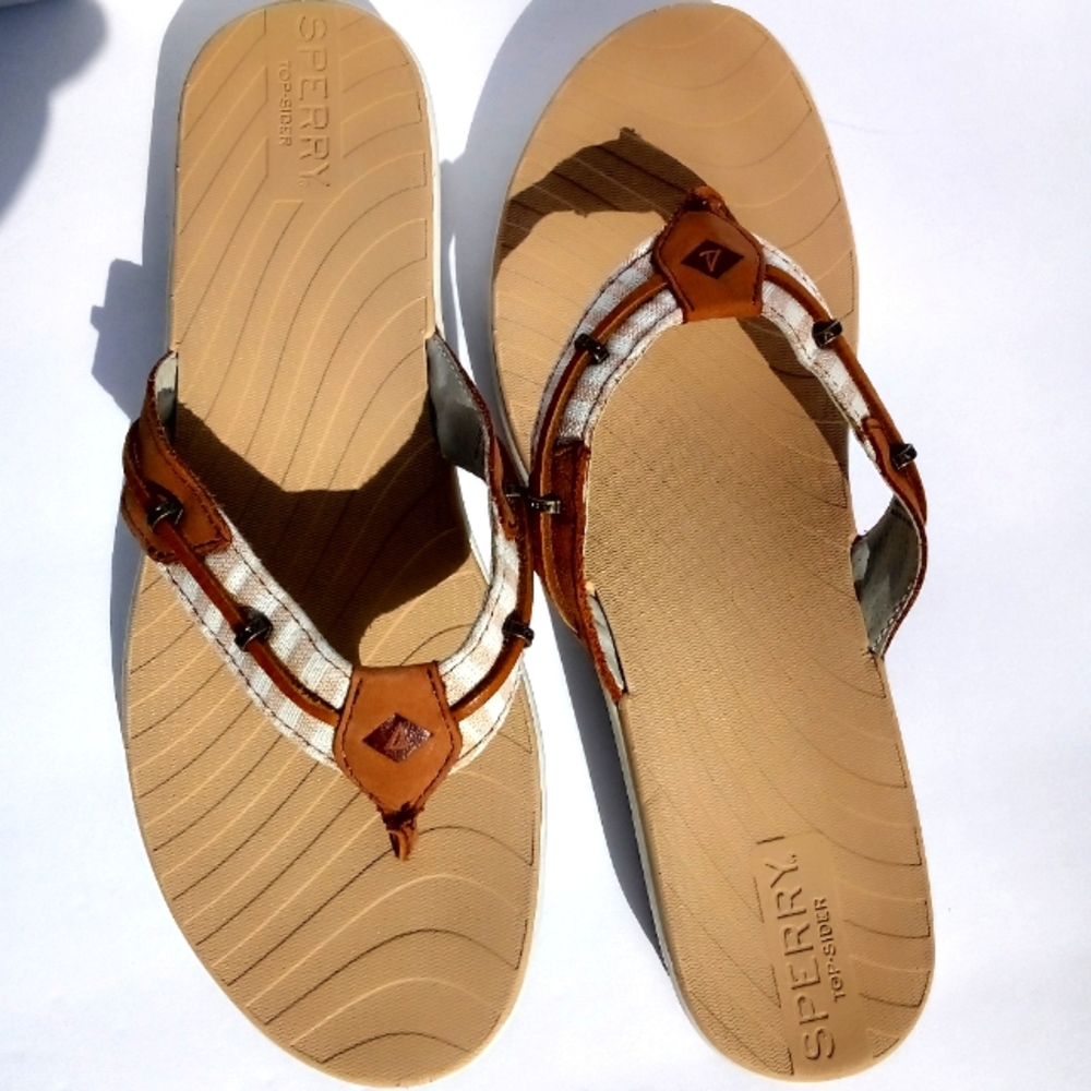 NWOT Sperry Seabrook Surf flip flop tan